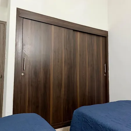 Cozy Near Airport, Beaches & Old Apartamento Cartagena