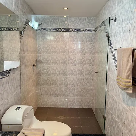 Apartamento Cozy Near Airport, Beaches & Old