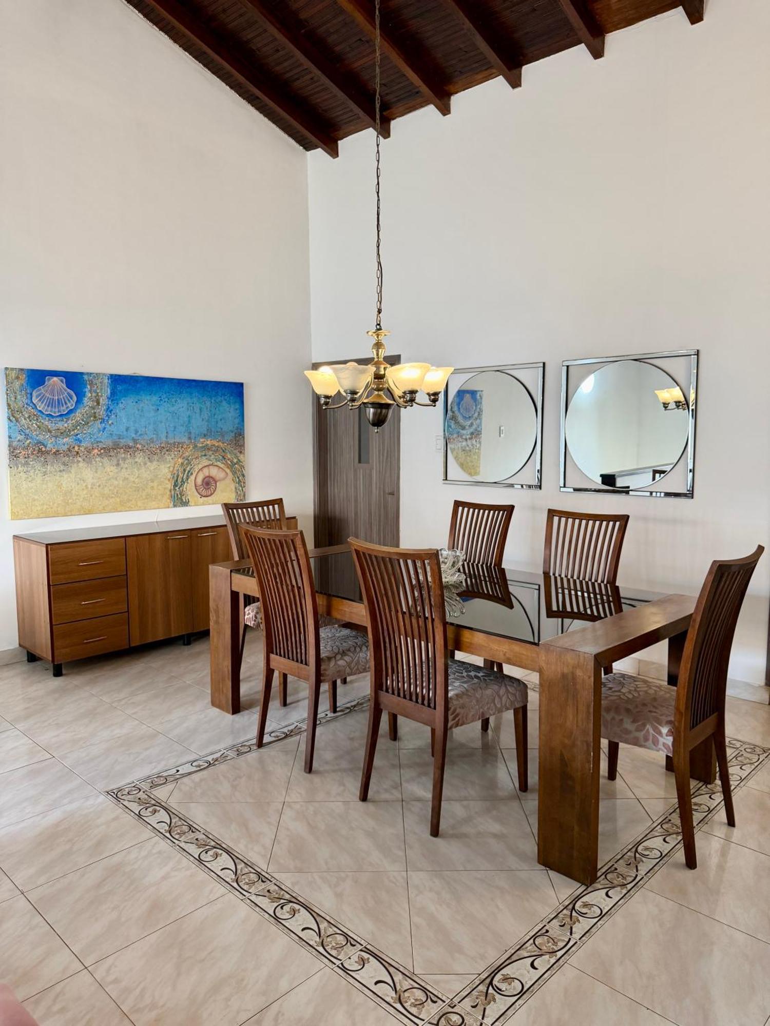 Cozy Near Airport, Beaches & Old Apartamento Cartagena