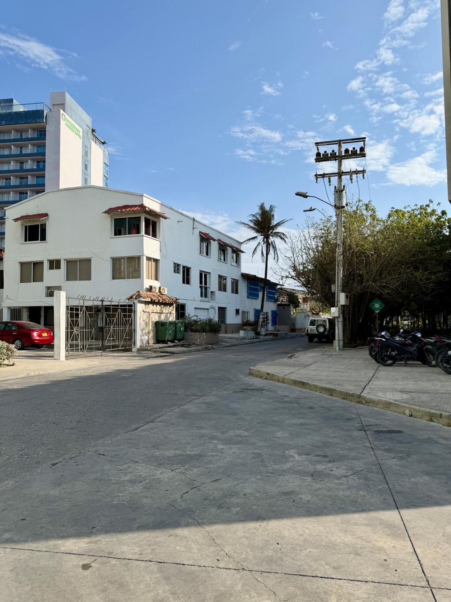 Cozy Near Airport, Beaches & Old Cartagena