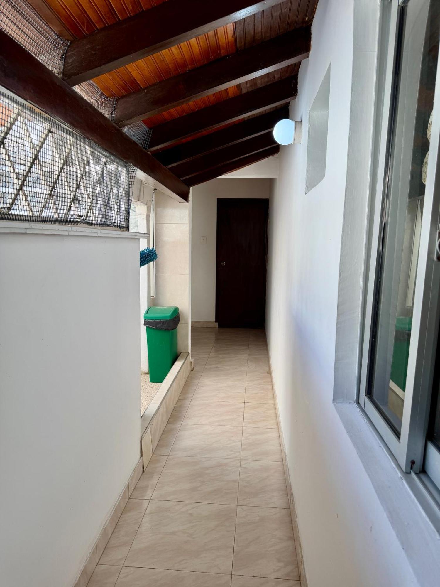Cozy Near Airport, Beaches & Old